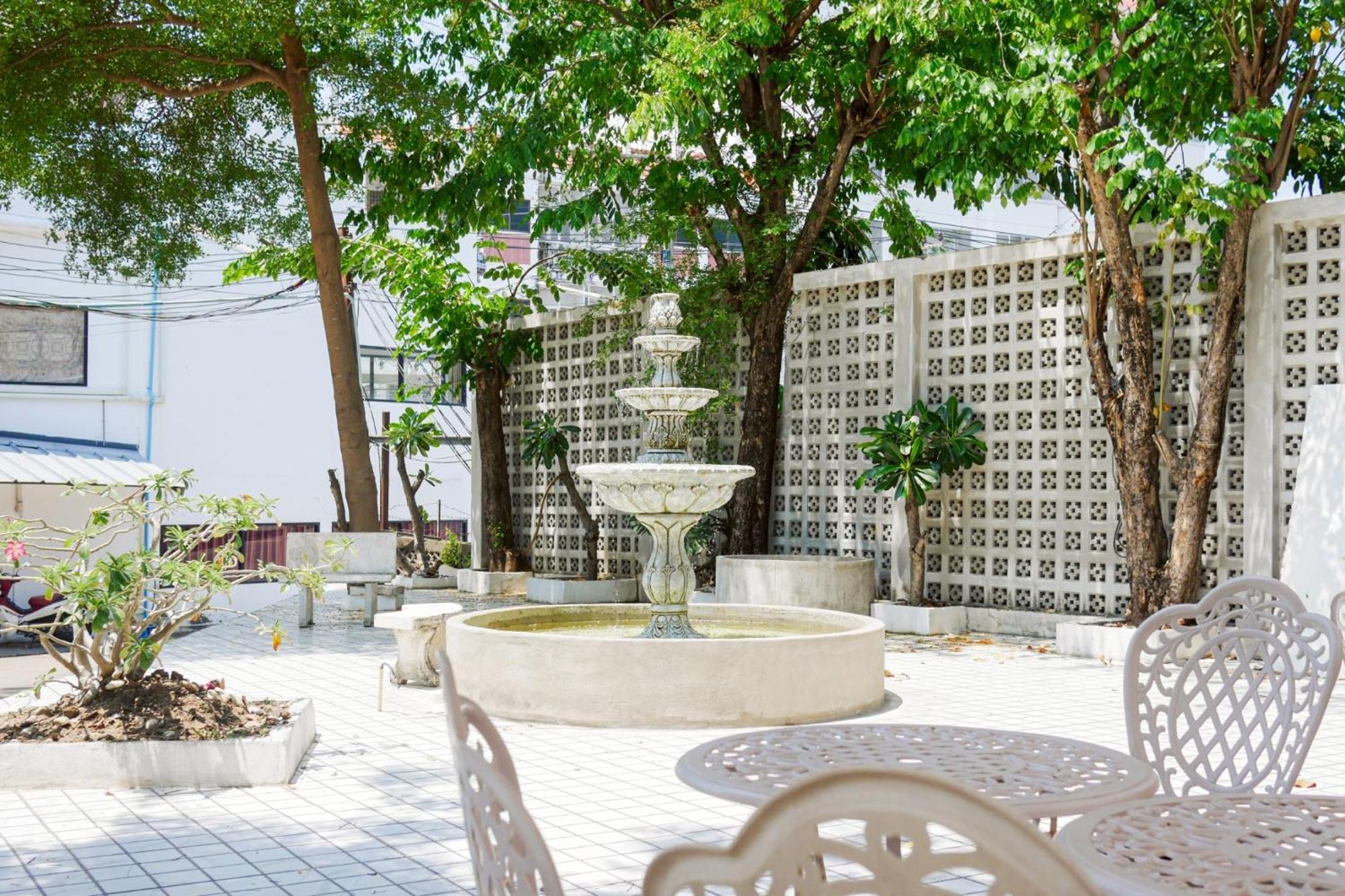 Rak Kun Resort 2 Nakhon Sawan Extérieur photo