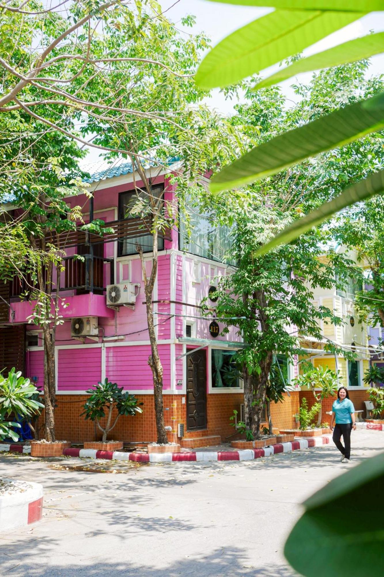 Rak Kun Resort 2 Nakhon Sawan Extérieur photo