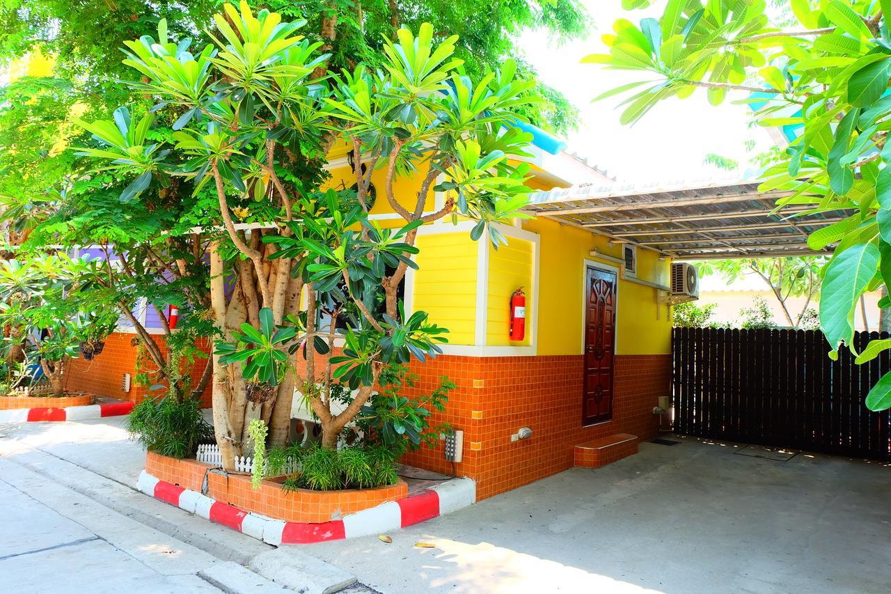 Rak Kun Resort 2 Nakhon Sawan Extérieur photo