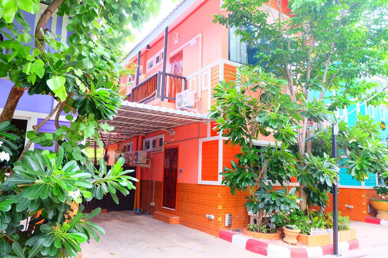 Rak Kun Resort 2 Nakhon Sawan Extérieur photo