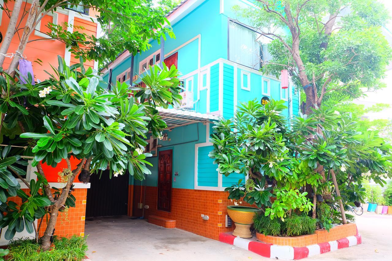 Rak Kun Resort 2 Nakhon Sawan Extérieur photo
