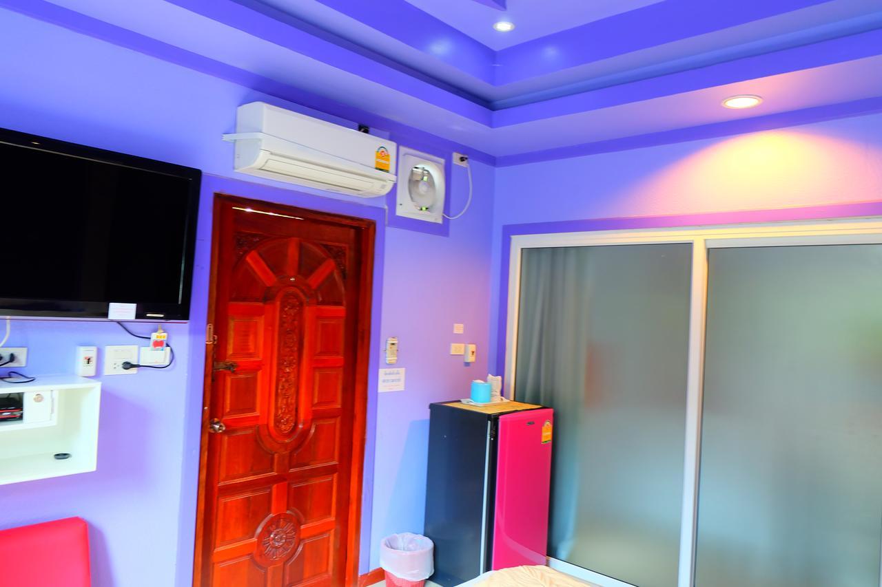 Rak Kun Resort 2 Nakhon Sawan Extérieur photo