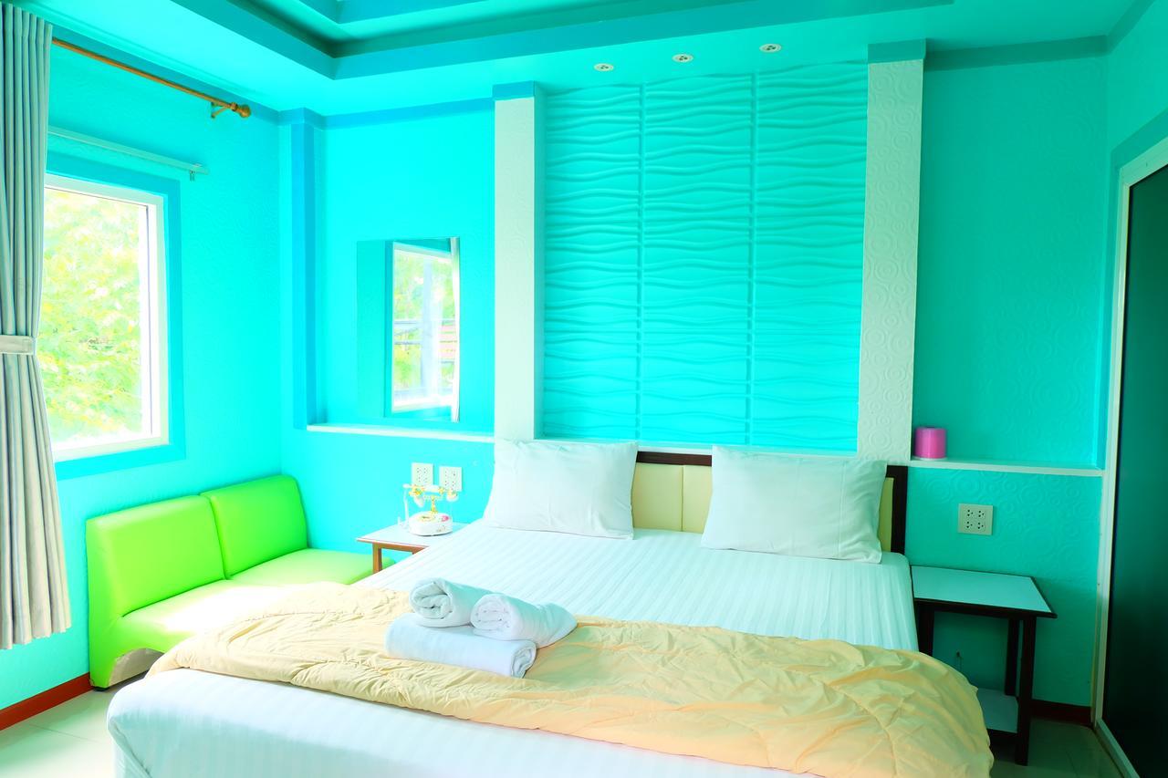 Rak Kun Resort 2 Nakhon Sawan Extérieur photo
