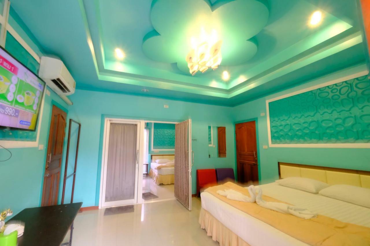 Rak Kun Resort 2 Nakhon Sawan Extérieur photo