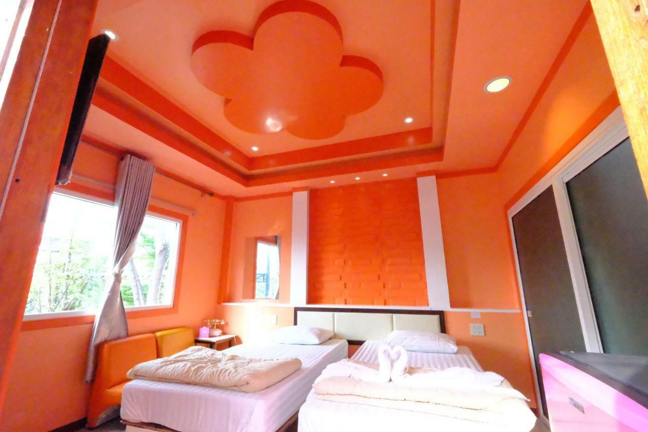 Rak Kun Resort 2 Nakhon Sawan Extérieur photo